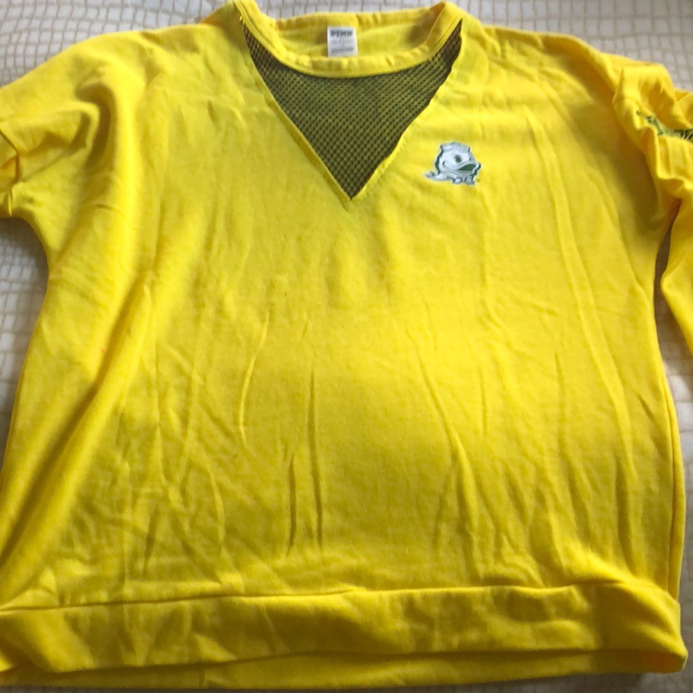NWOT OREGON DUCKS sweatshirt. Size Large